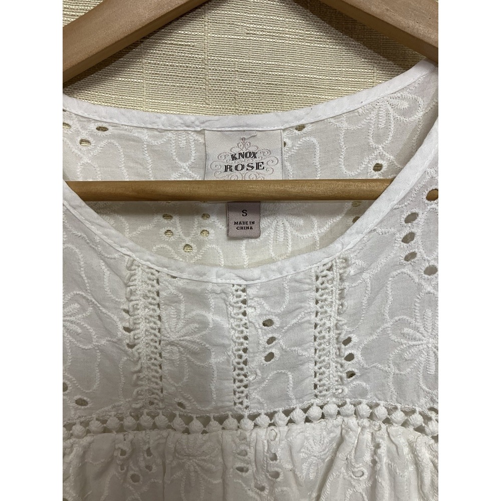 knox rose White Eyelet Cool Summer Boho Lace Cotton Cap Sleeve Top Size small - Picture 3 of 7